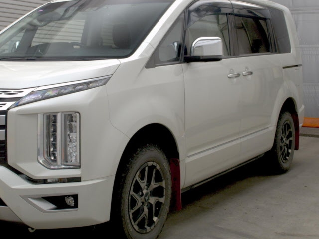 MITSUBISHI DELICA D5 2021