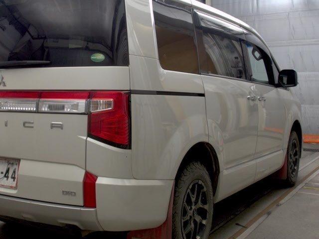 MITSUBISHI DELICA D5 2021