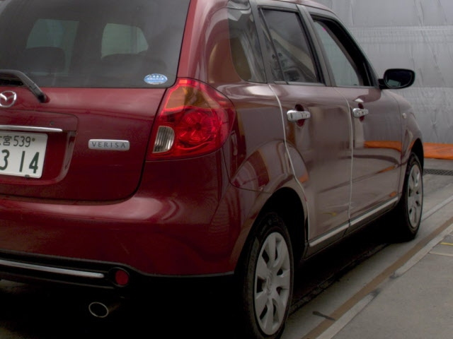 MAZDA VERISA 2011