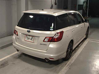 SUBARU EXIGA 2015