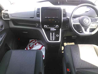 NISSAN SERENA 2019