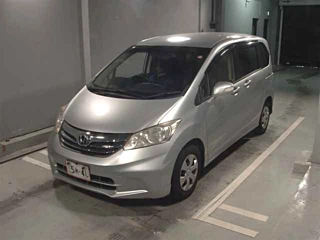 HONDA FREED 2012