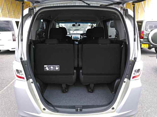 HONDA FREED 2012