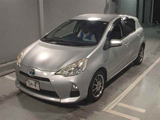 TOYOTA AQUA 2012