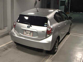 TOYOTA AQUA 2012