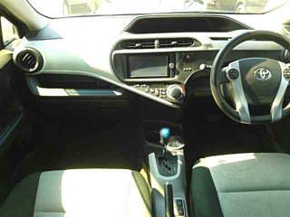 TOYOTA AQUA 2014