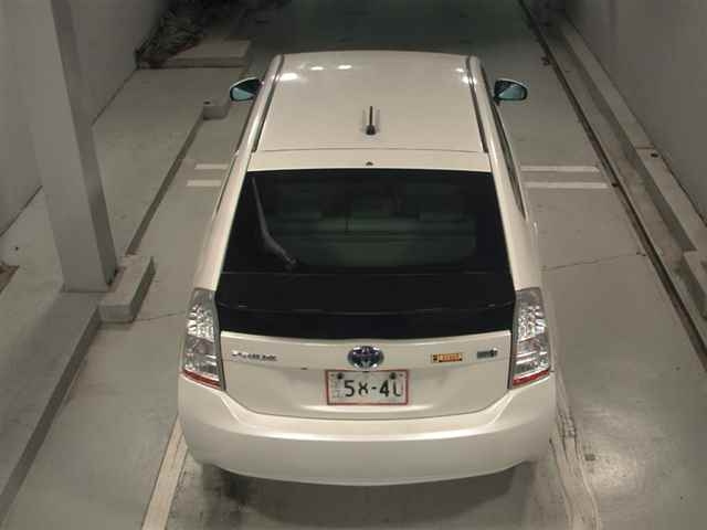 TOYOTA PRIUS 2011
