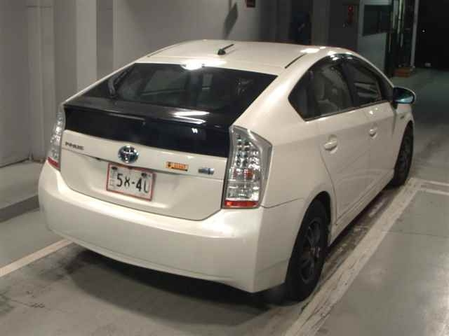 TOYOTA PRIUS 2011