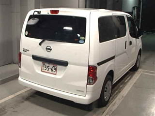 NISSAN NV200 2019
