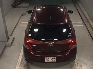 TOYOTA VITZ 2010