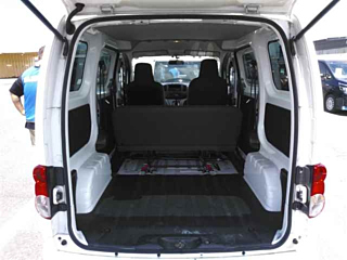 NISSAN NV200 2019