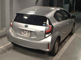 TOYOTA AQUA 2020