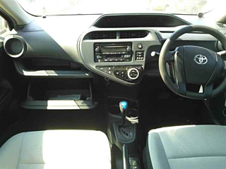 TOYOTA AQUA 2020