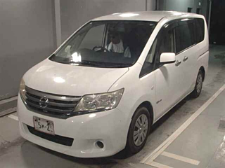 NISSAN SERENA 2013