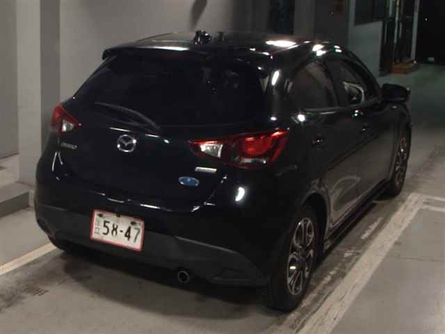 MAZDA DEMIO 2016