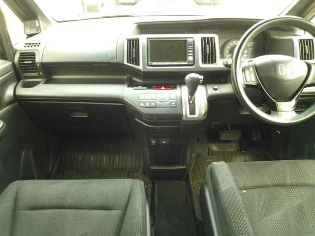 HONDA STEP WAGON 2010