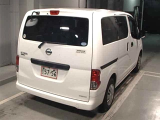 NISSAN NV200 2021