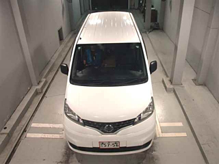 NISSAN NV200 2021