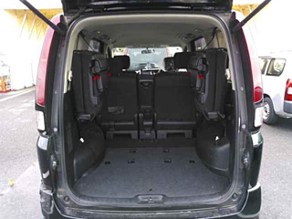 NISSAN SERENA 2009