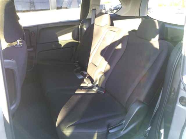 HONDA FREED 2011
