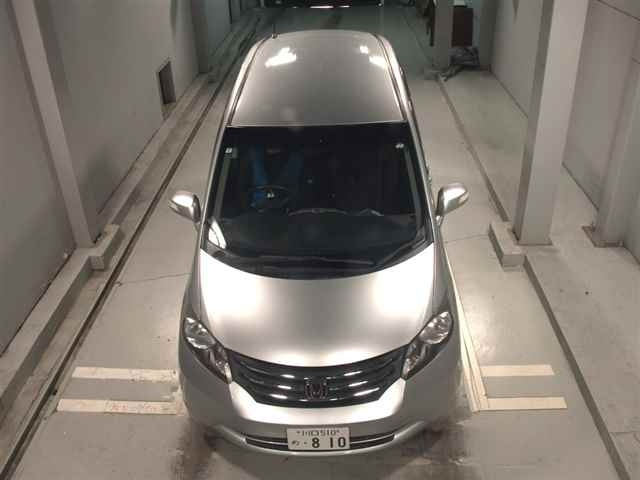 HONDA FREED 2011