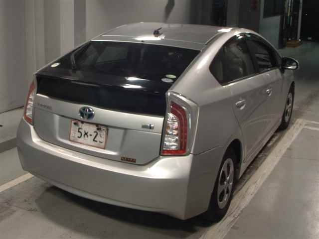 TOYOTA PRIUS 2012