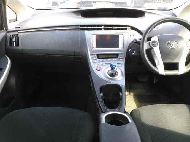 TOYOTA PRIUS 2012