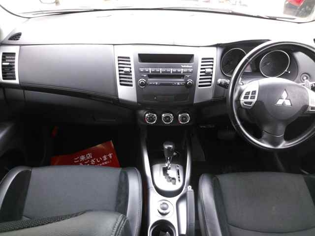 MITSUBISHI OUTLANDER 2009