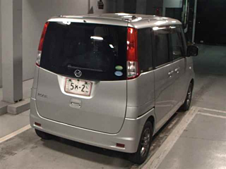 NISSAN ROOX 2012