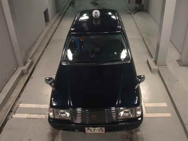 TOYOTA CROWN COMFORT 2017