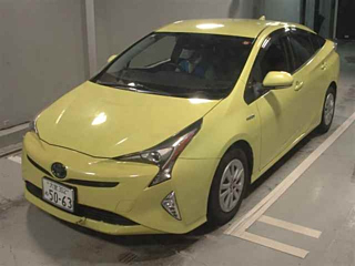TOYOTA PRIUS 2016