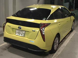 TOYOTA PRIUS 2016