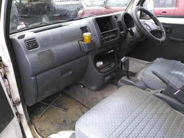 DAIHATSU HIJET TRUCK 2011