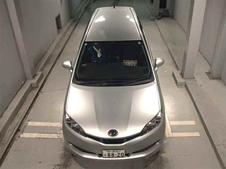 TOYOTA WISH 2011