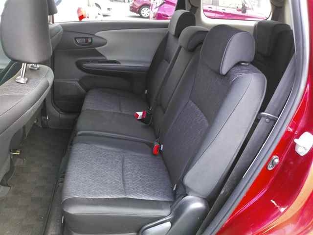 TOYOTA WISH 2012