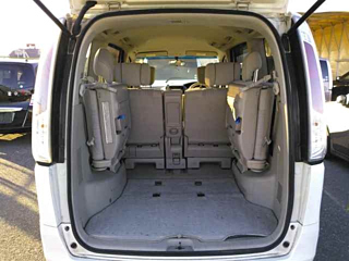 NISSAN SERENA 2011