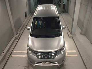 NISSAN SERENA 2015