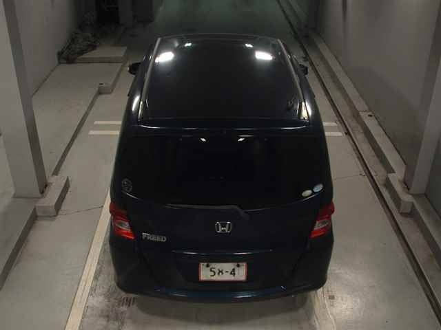 HONDA FREED 2010