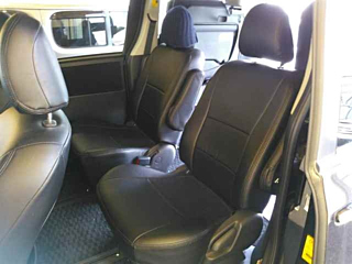 TOYOTA VOXY 2011