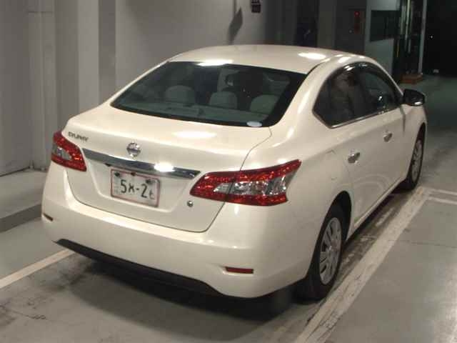 NISSAN SYLPHY 2016