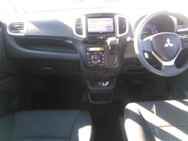 MITSUBISHI DELICA D2 2014