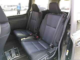 TOYOTA NOAH 2016