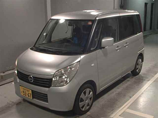 NISSAN ROOX 2010
