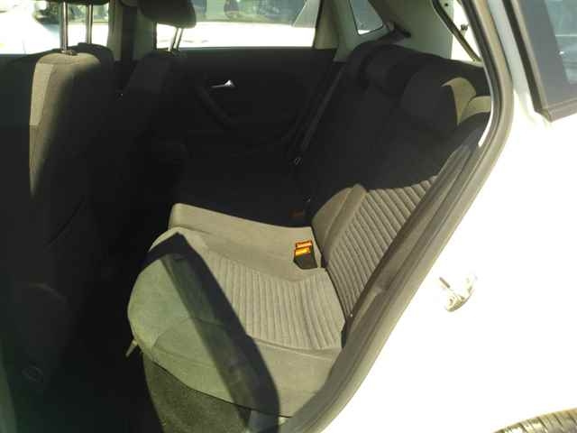 VOLKSWAGEN POLO 2014