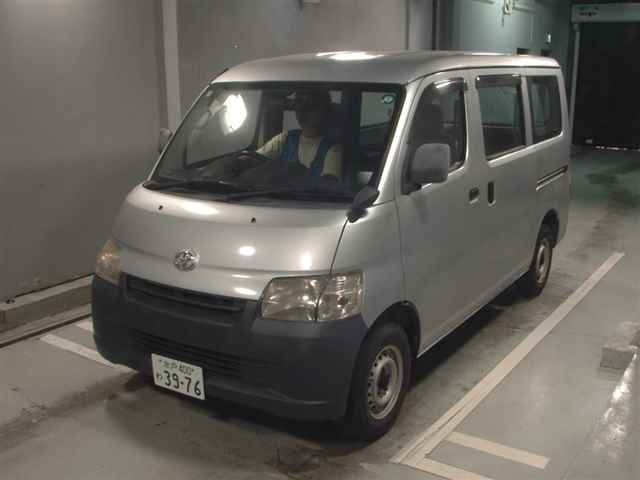 TOYOTA LITE ACE VAN 2011