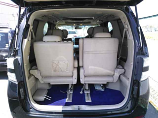 TOYOTA VELLFIRE 2010