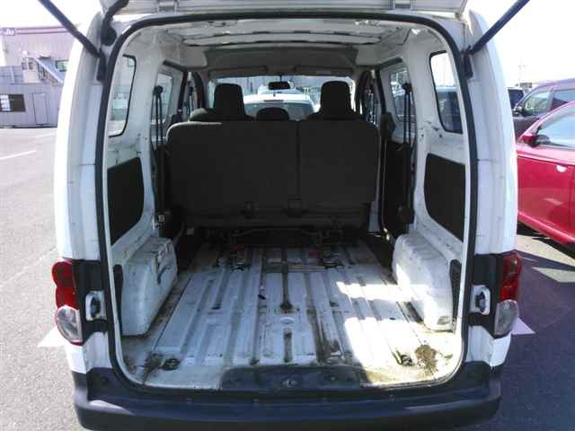 NISSAN NV200 2012