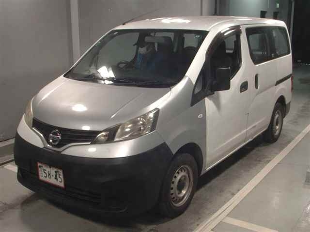 NISSAN NV200 2012