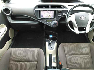 TOYOTA AQUA 2012