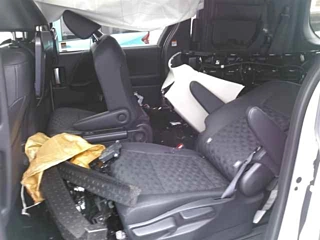 TOYOTA VOXY 2024